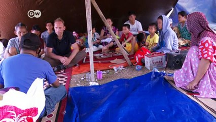 Indonesia earthquake and tsunami survivors in desperate need of aid | DW English