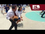 Eruviel Ávila y Manlio Fabio Beltrones juegan 'cascarita' de basquetbol / Vianey Esquinca