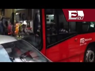 Choque múltiple en Congreso de la Unión deja 9 lesionados / Vianey Esquinca