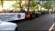 Decenas de policías nacionales se concentran ante la sede del PSN en Pamplona