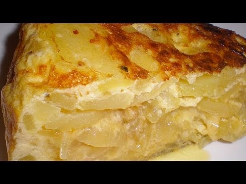 Receta de tortilla española con atún y aceitu...