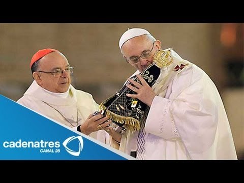 Papa Francisco oficia misa en el Santuario de Aparecida/Pope officiates Mass in Brazil