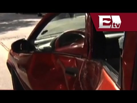 Metrobús embiste a auto / Policías viajan en autos particulares / Excélsior informa