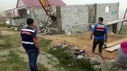Sis Dağı Yaylası’ndaki yıkımlar yaylanın Giresun tarafındaki obalarda sürüyor
