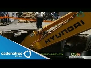 Detalles del socavón que se abrió a un costado de la Catedral Metropolitana