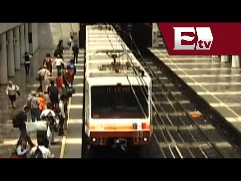 Cierran la estación Zócalo del Metro por mensaje de Enrique Peña Nieto / Vianey Esquinca