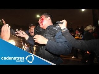 Maestros golpean a un agente de la policía capitalina / Policía es golpeado por maestros