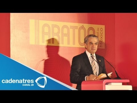 Presentan medalla y playera oficial del Maratón de la Ciudad de México