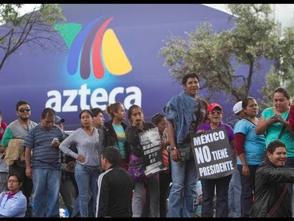 Maestros del CNTE se manifiestan en Televisa y TV azteca; Periférico, afectado en ambos sentidos