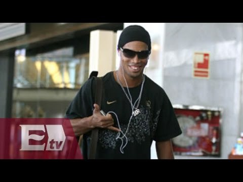 RONALDINHO Llegada a México hoy viernes 12 de septiembre / Ronaldinho llega a México