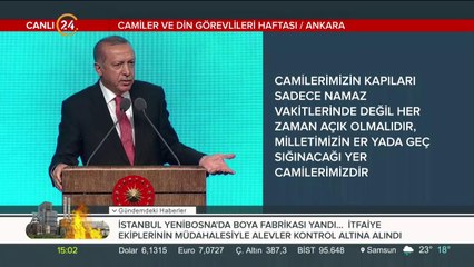 Din görevlileri Külliye'de