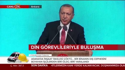 Din görevlileri Külliye'de