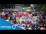 Maestros de la CNTE marchan en rechazo a la reforma energética