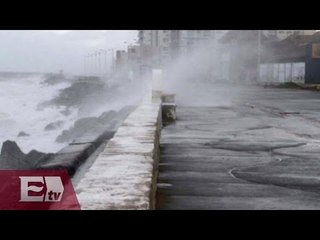 Alerta en el Pacífico por el paso de la tormenta Odile  / Paola Virrueta