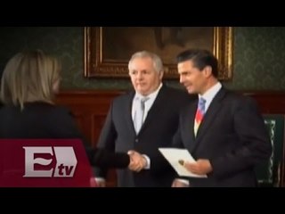 Download Video: Enrique Peña Nieto recibe cartas credenciales de embajadores / Vianey Esquinca