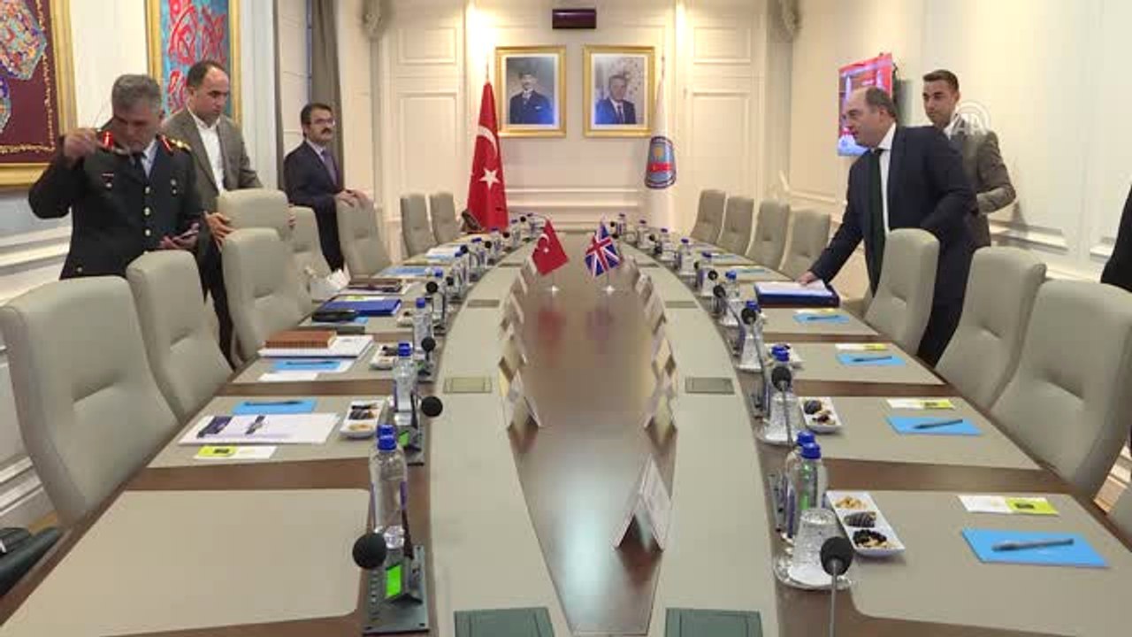 Bakan Soylu, İngiltere İçişleri Bakan Yardımcısı Wallace'yi Kabul Etti