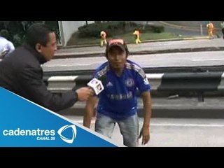 Integrantes de la CNTE agreden a reportero