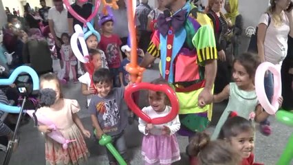 Hastane Koridorları Palyaçolarla Şenlendi