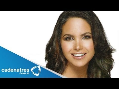 Lucero es homenajeada en Perfume de Gardenias / Lucero is honored at Perfume de Gardenias