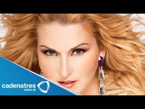 Alicia Villarreal regresa a los escenarios de México / Alicia returns to the stage in Mexico