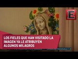 Cientos de creyentes acuden a visitar imagen de la Virgen que llora