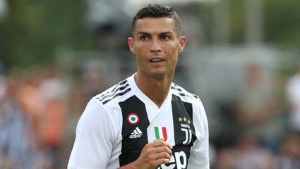 Tecavüzle Suçlanan Yıldız Fotbolcu Cristiano Ronaldo, Paris Hilton'un Avukatıyla Anlaştı