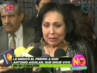 Flor Silvestre recibe homenaje por sus 70 años de trayectoria / Flor Silvestre receives tribute