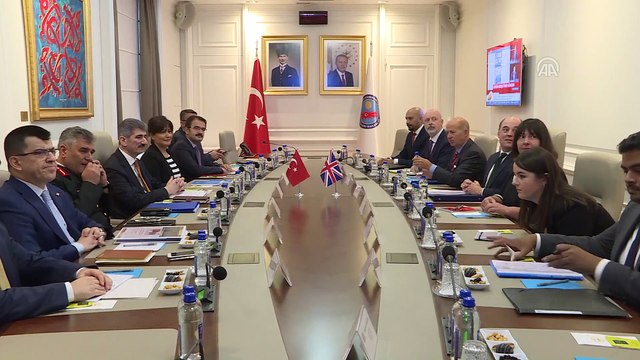 Bakan Soylu, İngiltere İçişleri Bakan Yardımcısı Wallace'yi kabul etti - ANKARA