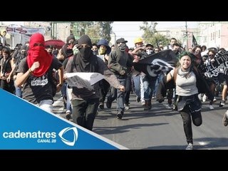 Encapuchados desatan violencia en marcha conmemorativa al 2 de Octubre