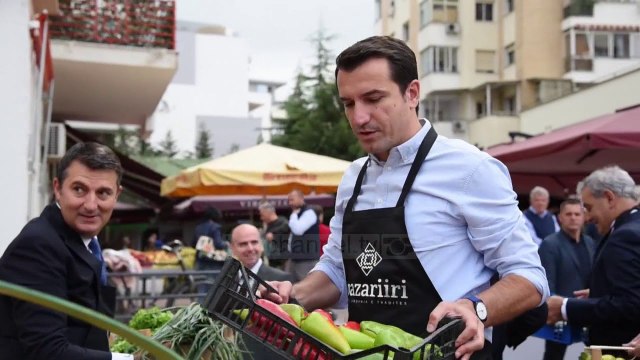Vijon transformimi tek Pazari i ri - Top Channel Albania - News - Lajme