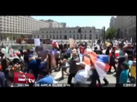 Chilenos se manifiestan contra reformas educativas / Excélsior en la media con Alejandro Ocaña