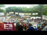Marchan en Acapulco por los Normalistas de Ayotzinapa / Paola Virrueta