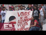 Organizaciones marchan de Iguala al DF para exigir aparición de normalistas