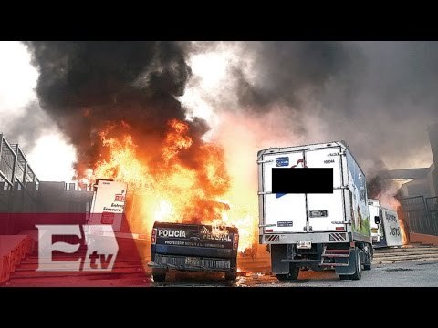 Queman vehículos durante manifestaciones violentas en Chilpancingo / Excélsior en la Media