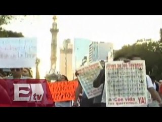 Marcha nacional por Ayotzinapa en la Ciudad de México / Vianey Esquinca