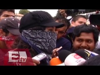 Maestros causan destrozos a sede del PRI en Michoacán / Martín Espinosa