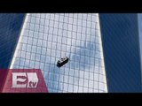Rescatan a limpiadores de ventanas en WTC de NY colgados en piso 69 / Global
