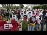 Normalistas marchan en Acapulco, Guerrero / Excélsior informa