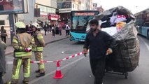 İstanbul- Kadıköy'de Yolda Çökme Otobüs Mahsur Kaldı