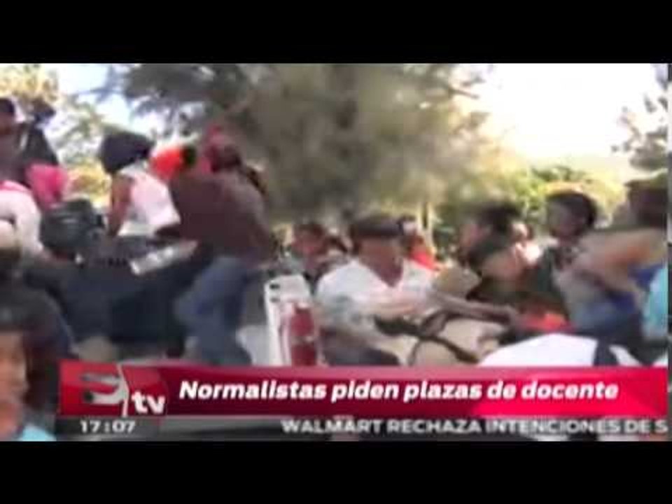 Normalistas exigen 126 plazas de docentes / Excélsior Informa