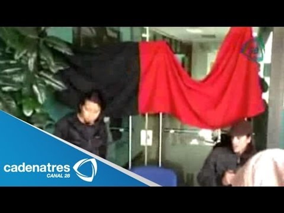 Jóvenes universitarios toman rectoría de la UAM...