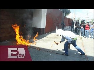 Download Video: Caravana realiza actos vandálicos en Oaxaca en protesta por Ayotzinapa / Nacional