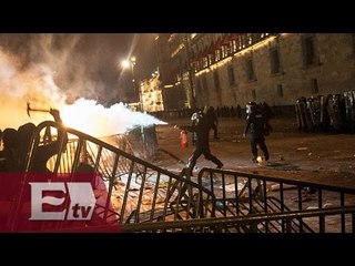 Detenidos en el Zócalo piden ampliar periodo para presentar pruebas / Titulares de la tarde