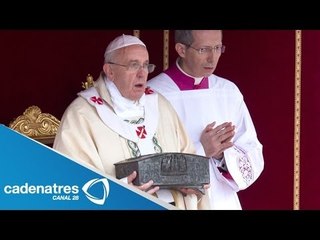 El Vaticano exhibe por primera vez los restos de San Pedro
