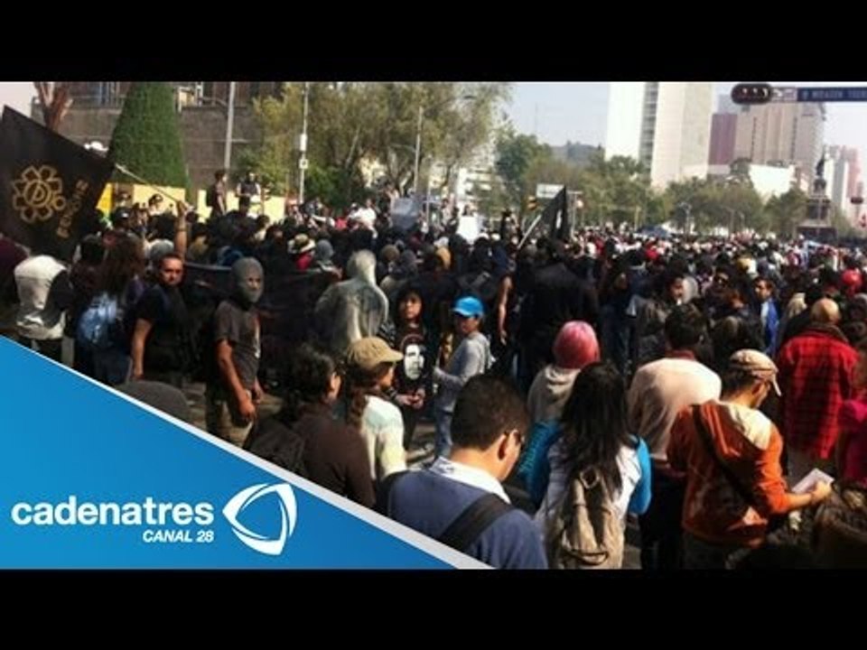Encapuchados causan destrozos en marcha contra la Reforma Energética