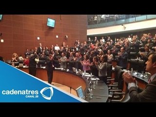 Senado mexicano rinde un minuto de aplausos en memoria de Nelson Mandela