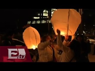Elevan globos de cantoya por la paz en México / Vianey Esquinca