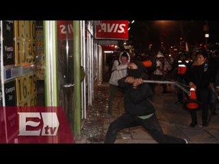 Al término de marcha pacífica, encapuchados realizan desmanes / Excélsior Informa
