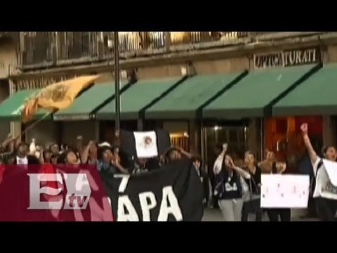 Marcha 1DMX: Contingentes marcharon del Zócalo al Ángel / Vianey Esquinca