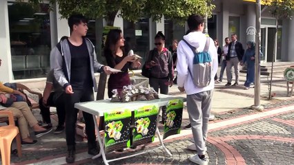 Hayvanseverlere ücretsiz köpek maması - EDİRNE